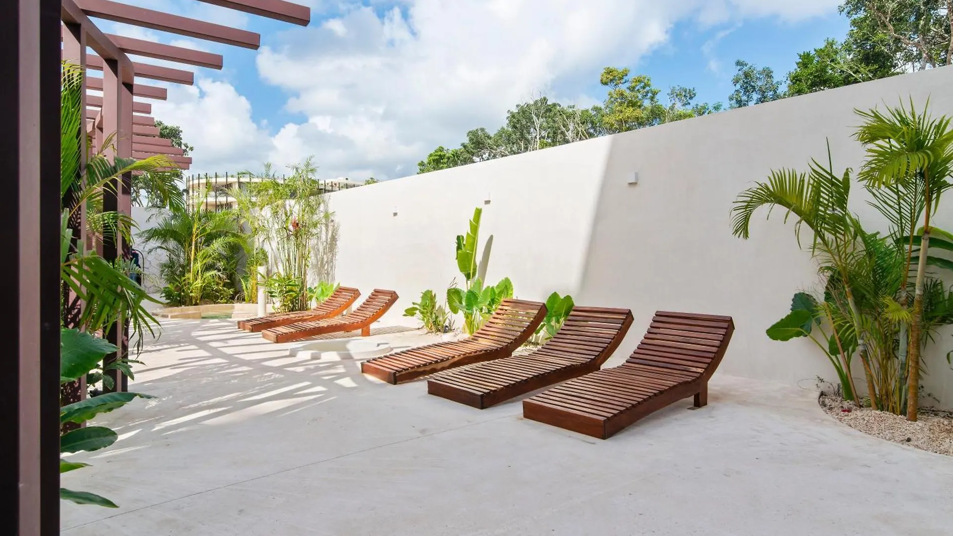 Guest Inn Home - Elements Suites Tulum Szálloda